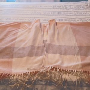 Woolrich poncho Never used. Brand new